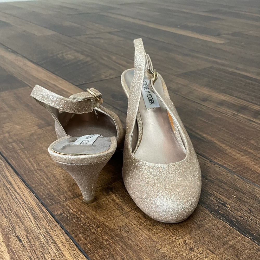 Steve Madden 7.5 Gold Heels